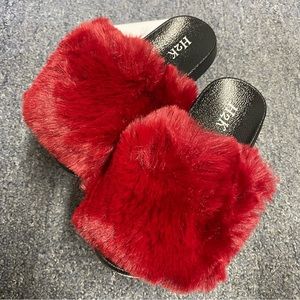 Kids Juniors Fur Slides
